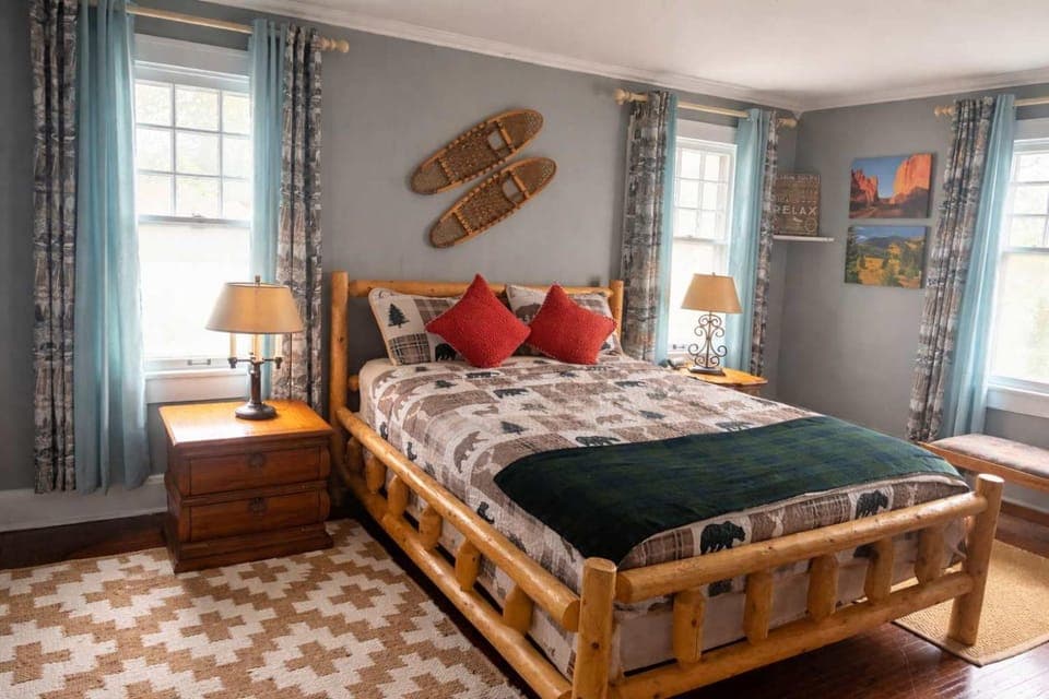 Best Location 5 BD Spacious Family Home- Indianapolis IN House in Indianapolis