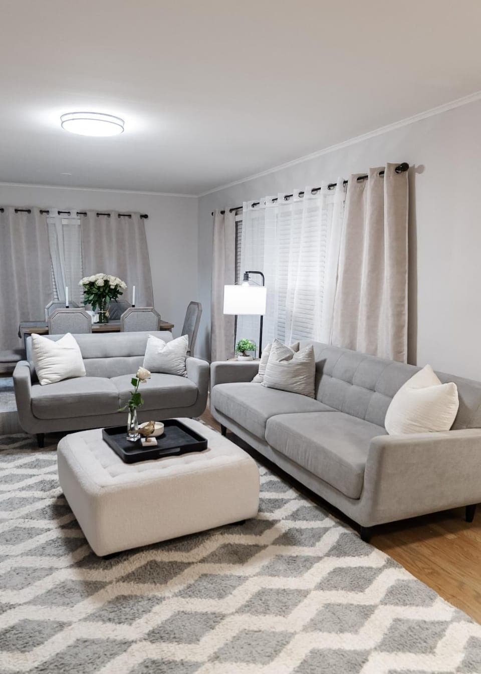 Living room, Seating area