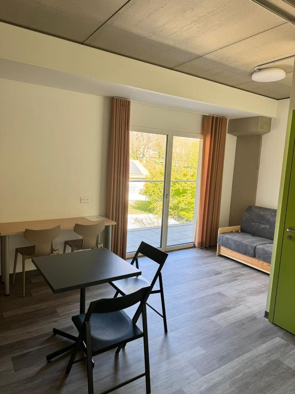View (from property/room), Photo of the whole room, Seating area, Bedroom