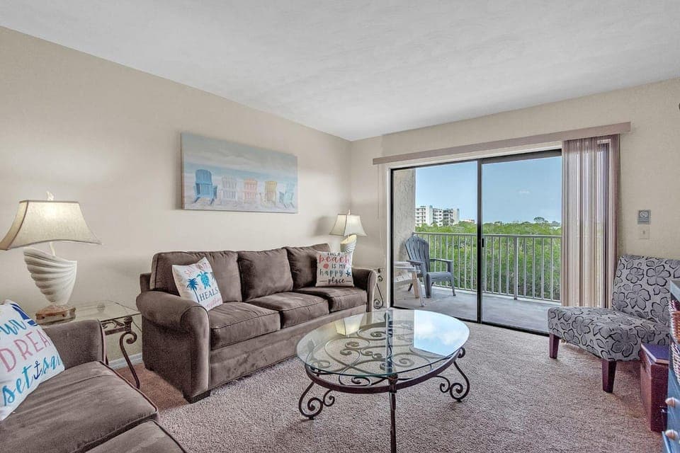 Bayshore Yacht & Tennis 205 House in Indian Shores