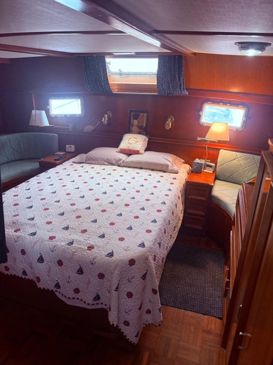 Classic boat sleeps up to 8 people Docked boat in Stock Island