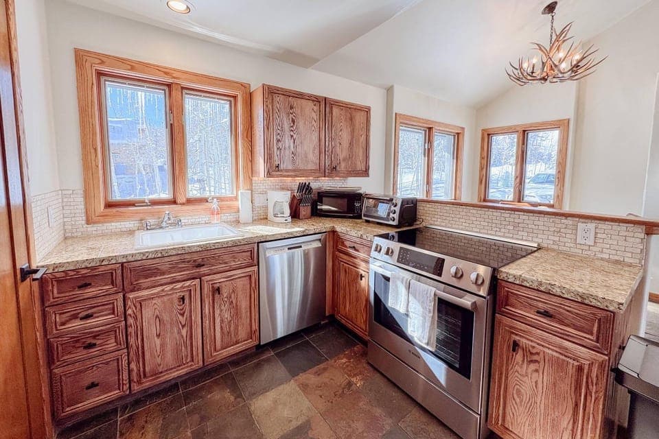 Benchmark Dr 101 ~ Guest House House in Telluride