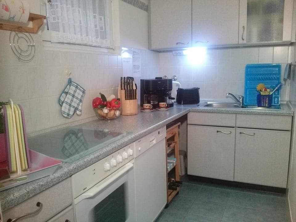 Kitchen or kitchenette, Photo of the whole room