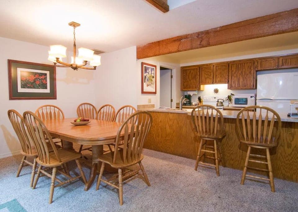10 Quelah Condo Apartment in Sunriver
