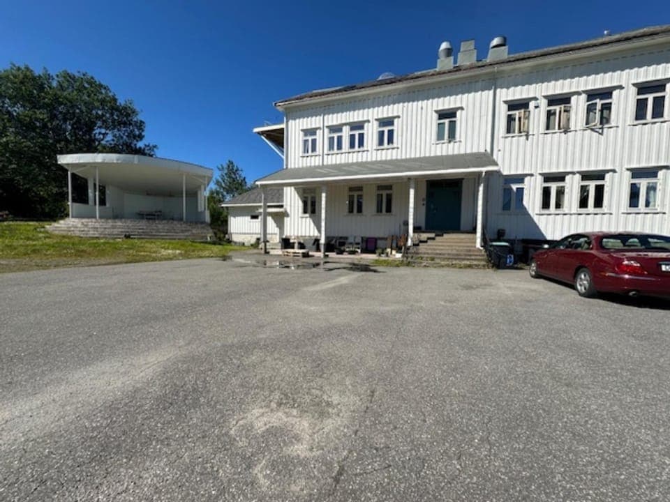 Property building, Parking