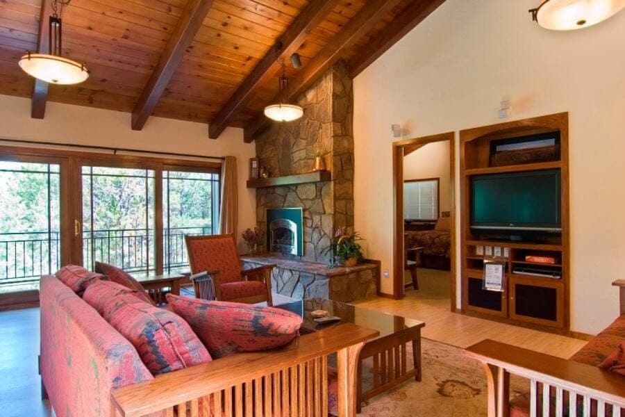 1 Goldfinch Lane House in Sunriver