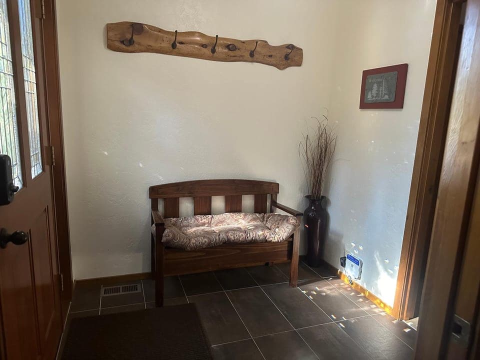 1 Goldfinch Lane House in Sunriver
