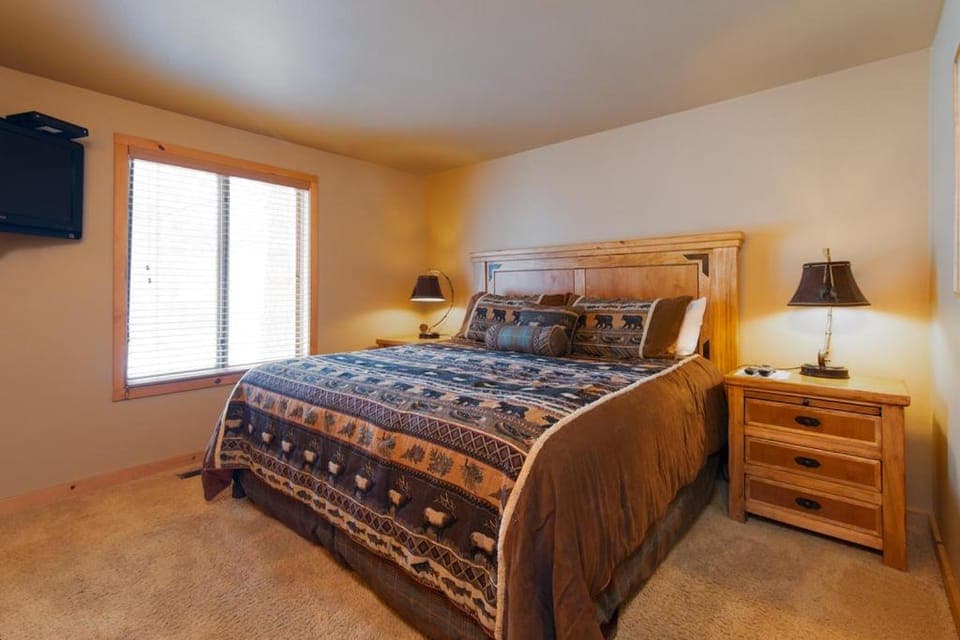 15 Circle Four Ranch Cabin Cabin in Sunriver