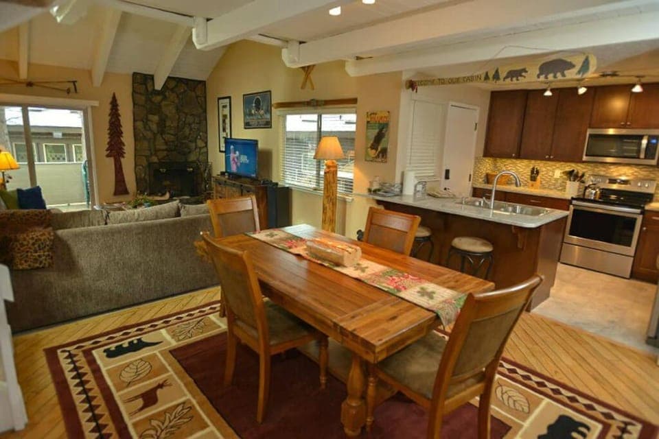 63 Tennis Village Apartment in Sunriver