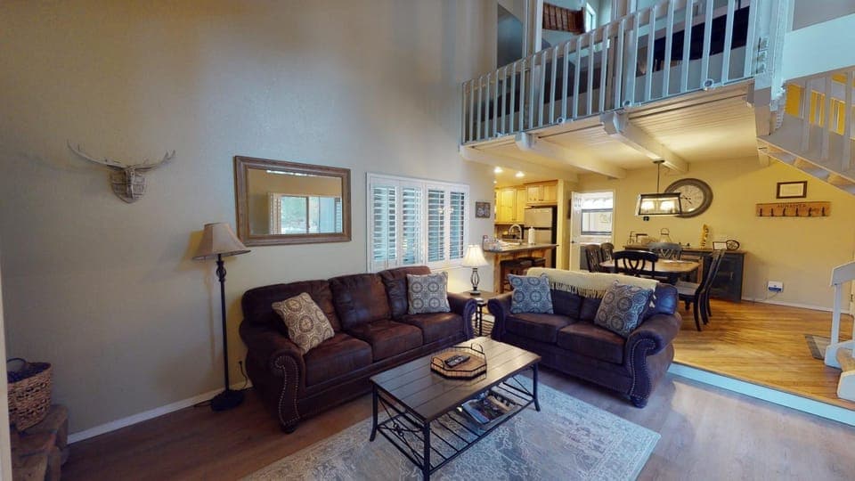 16 Tennis Village Apartment in Sunriver
