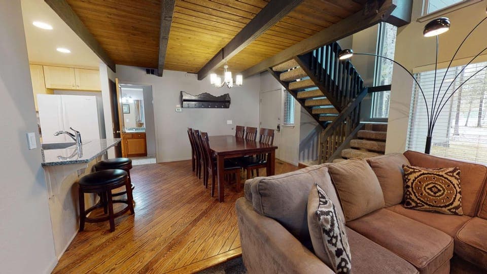 29 Tennis Village Apartment in Sunriver