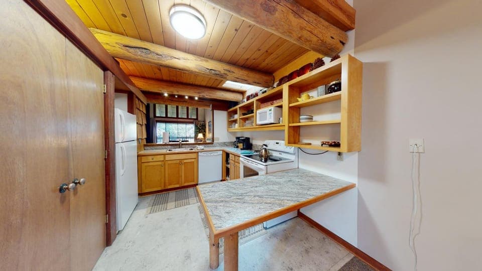 51 Wildflower Apartment in Sunriver