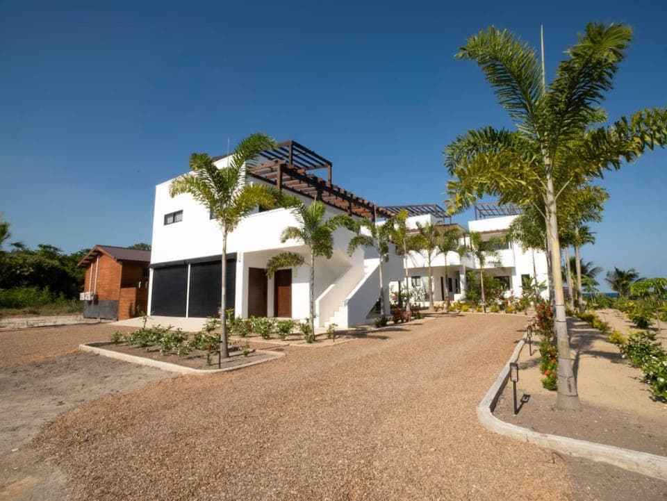 Casa Sur – Oceanfront Villa Villa in Placencia
