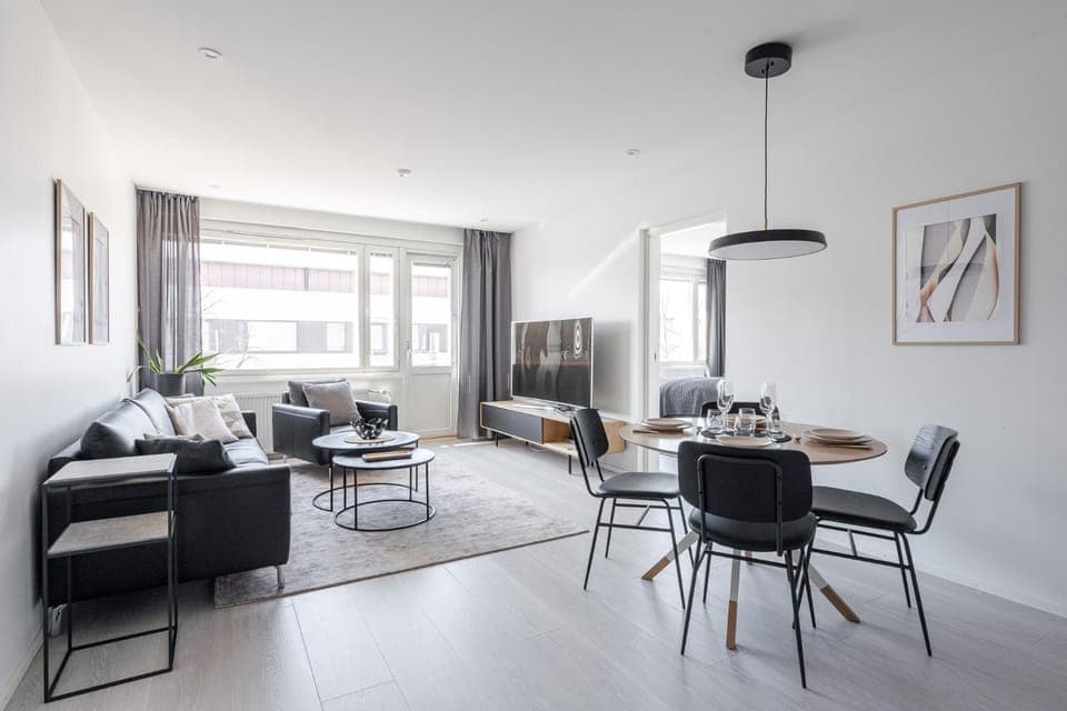 Living room, Seating area, Dining area