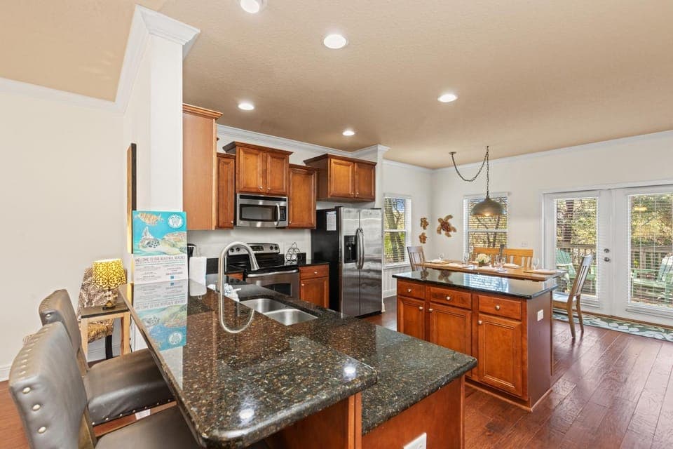 Kitchen or kitchenette, kitchen