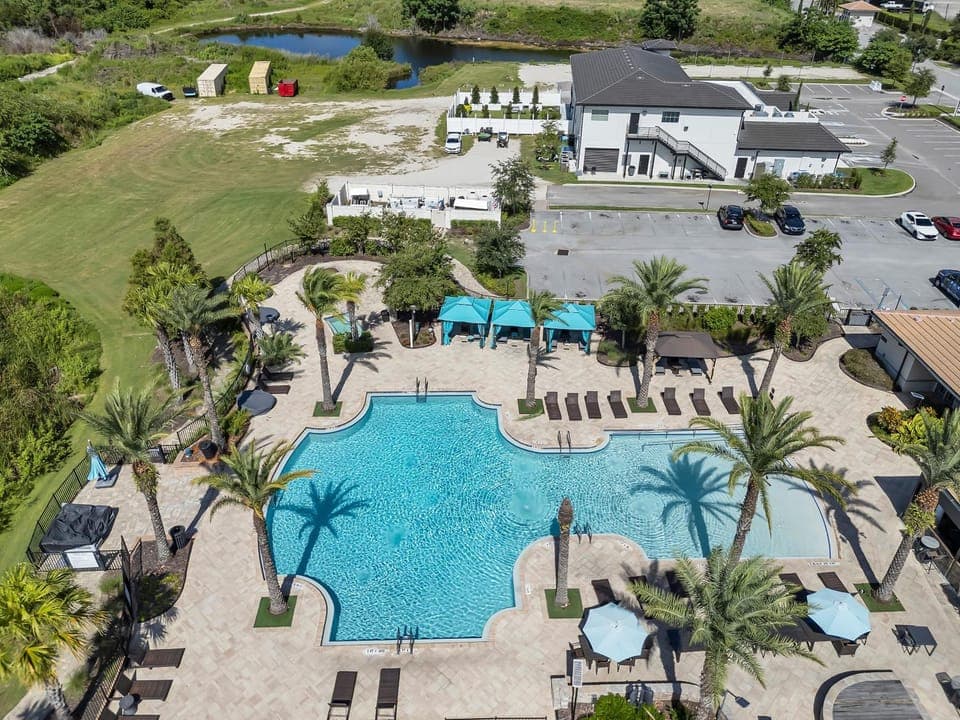 Bird's eye view, Pool view, Swimming pool