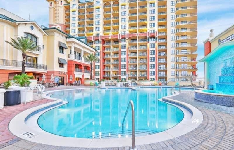 Swimming pool