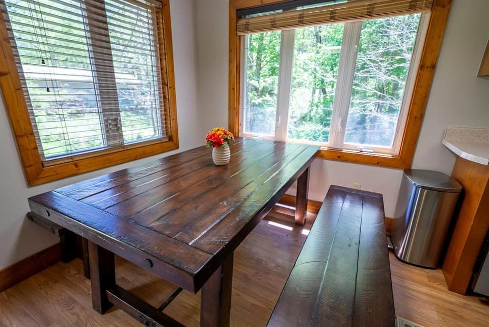 Creekside Living Fish, Relax, Recharge House in Stecoah