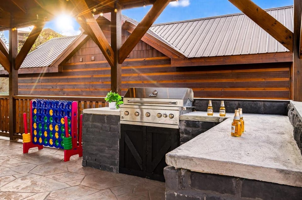 Property building, Patio, Patio, Kitchen or kitchenette, Seating area