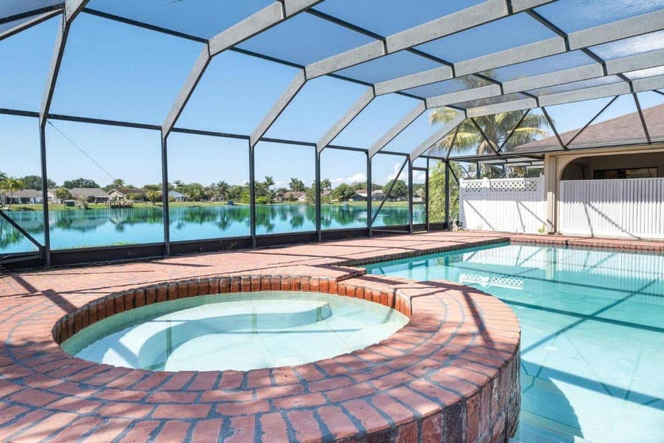 Waterfront 5BR Home with Game room Pool Sleeps 10 House in North Lauderdale