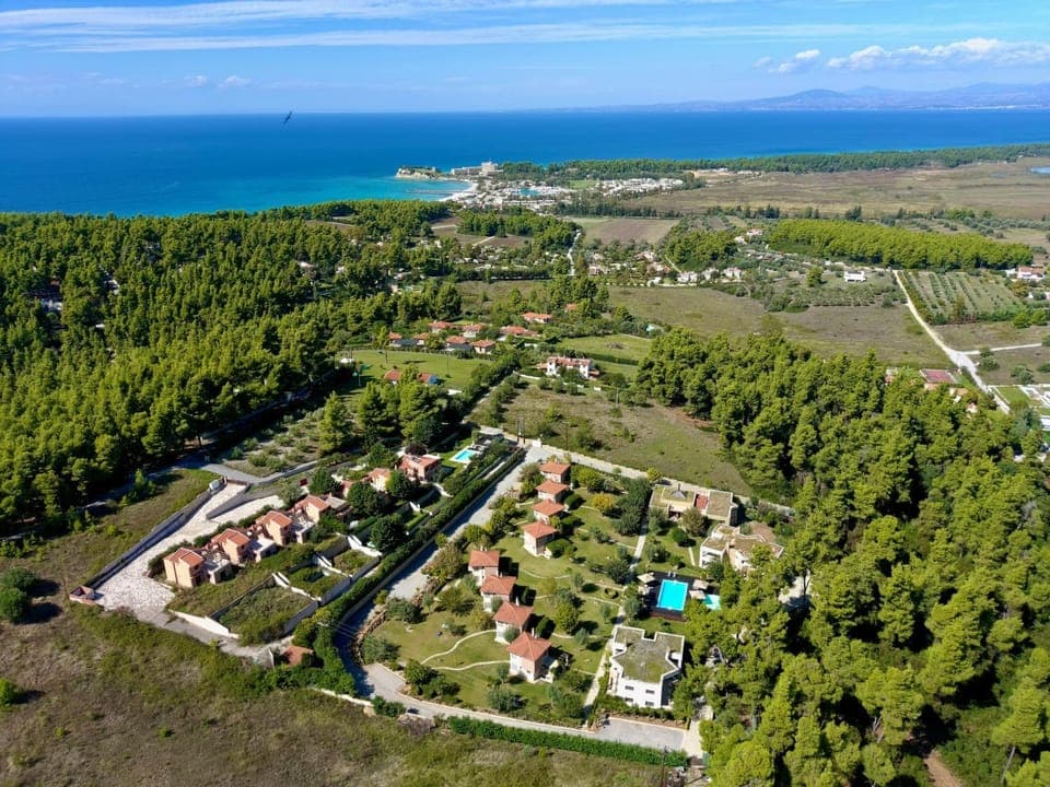 Nearby landmark, Day, Neighbourhood, Natural landscape, Activities, Bird's eye view, Summer, Children play ground, Fishing, Snorkeling, View (from property/room), View (from property/room), Other, Beach, Windsurfing, Hiking, Cycling, Diving, Animals, Guests, City view, Mountain view, Pool view, Sea view, Street view, Area and facilities, Swimming pool, Sports, Sunrise, Family, sunbed, VIP, VIP, wedding, wedding, laundry