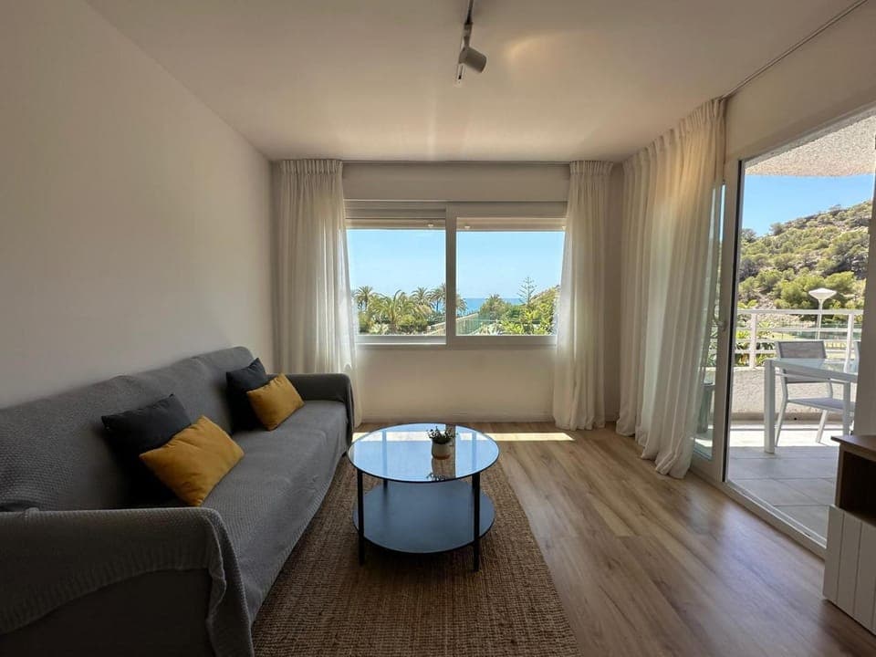 Apartamento frente al mar, piscina y parking Apartment in Villajoyosa