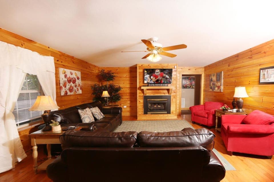 Comfy Condo perfect for your mountain getaway Apartment in Pigeon Forge