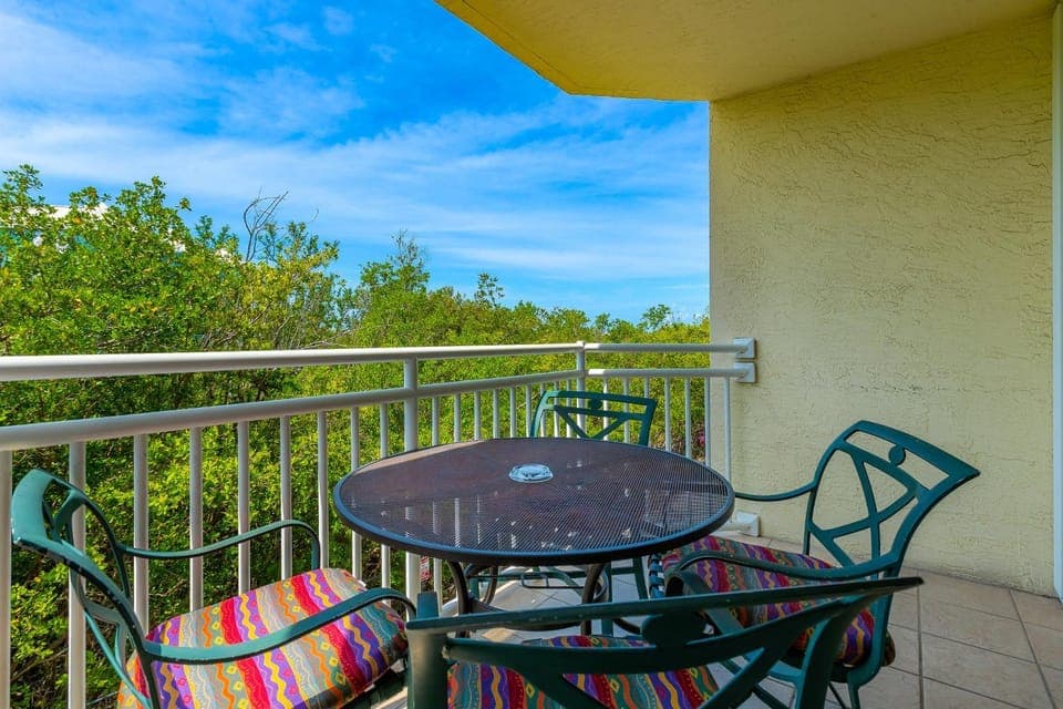 KWSS201 Sunrise Suites - Saint Lucia Suite 201 House in Stock Island