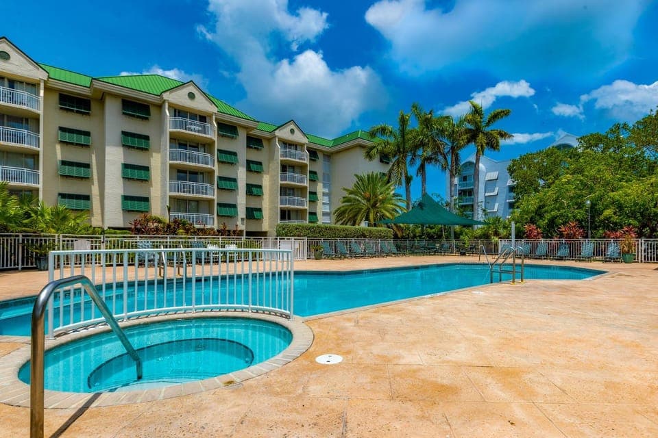 KWSS201 Sunrise Suites - Saint Lucia Suite 201 House in Stock Island