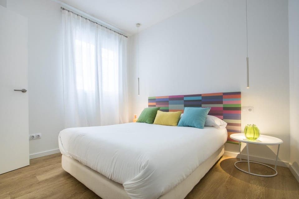 Bedroom, bunk bed