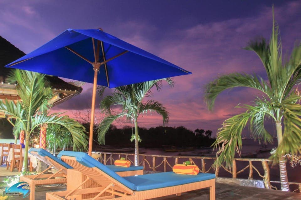 Communal lounge/ TV room, Natural landscape, Beach, Swimming pool, Swimming pool