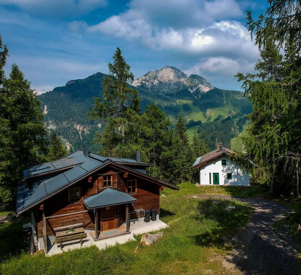 Property building, Summer, Mountain view