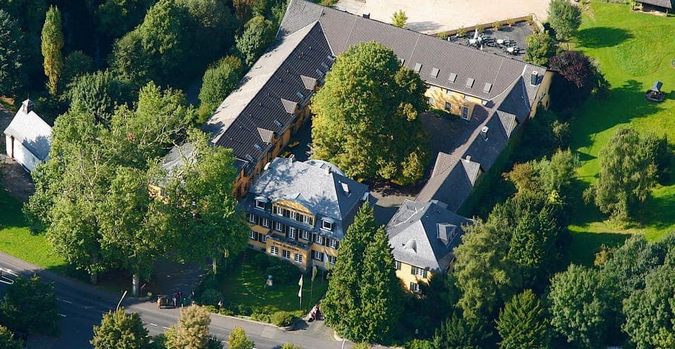 Day, Bird's eye view