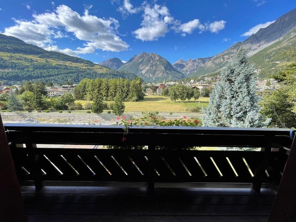 Nearby landmark, Spring, Natural landscape, View (from property/room), Balcony/Terrace, Mountain view