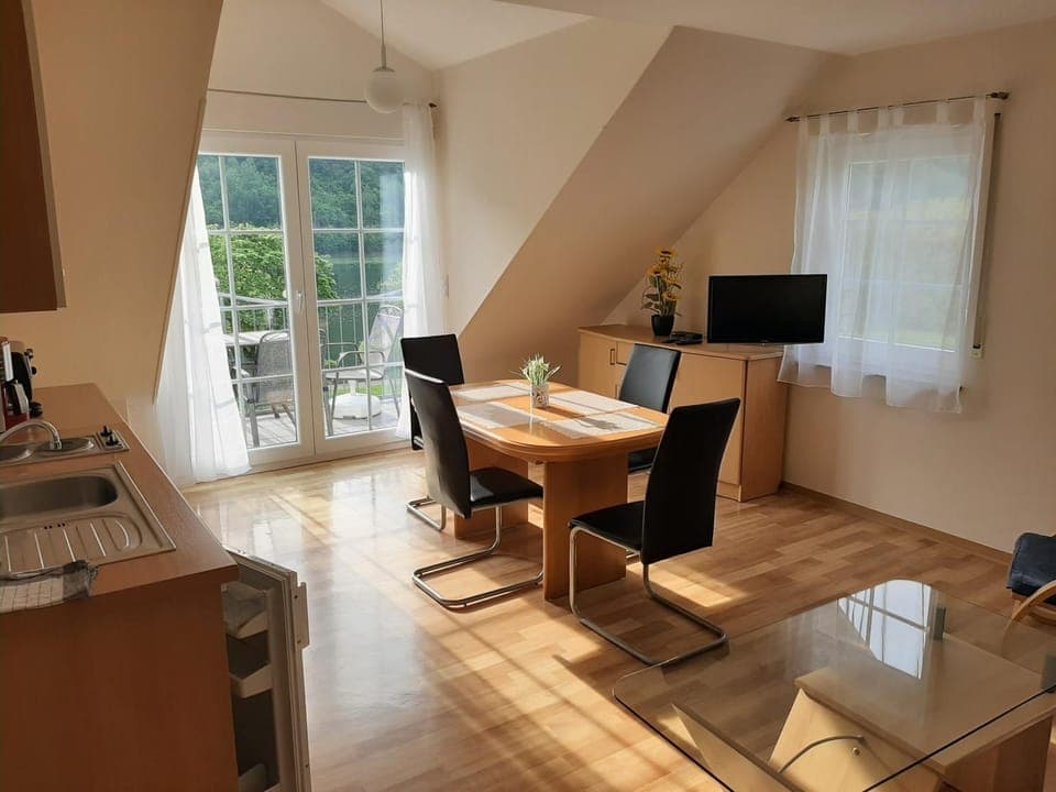 Living room, Seating area, Dining area