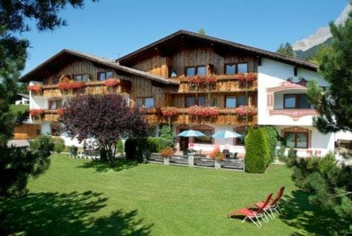 Balcony/Terrace, Garden view