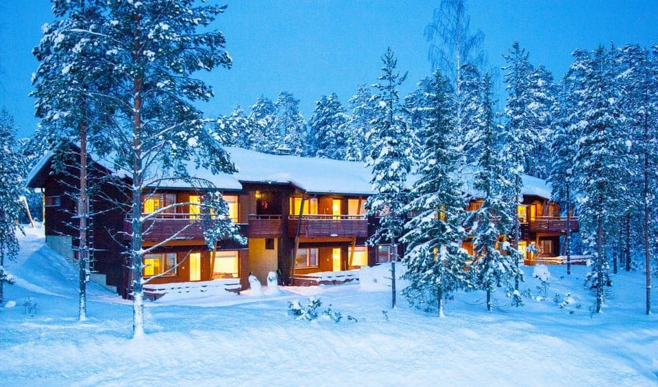 Facade/entrance, View (from property/room)