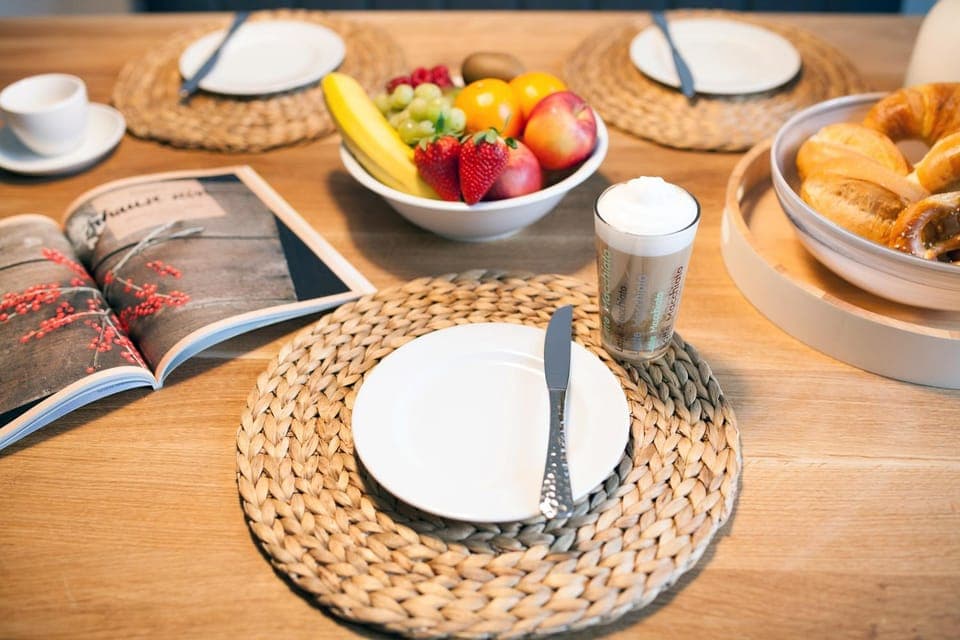 Decorative detail, Dining area