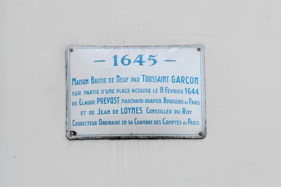 Property logo or sign