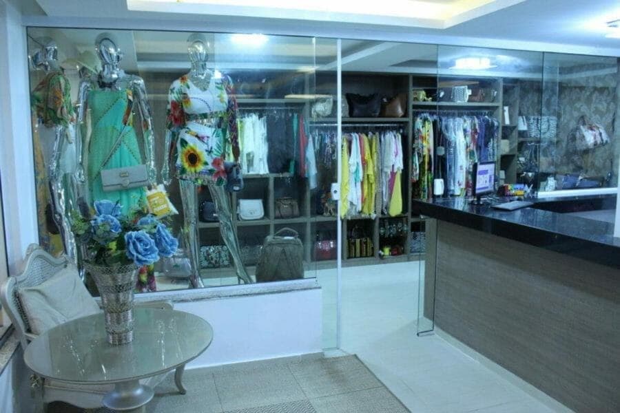 On-site shops, Lobby or reception