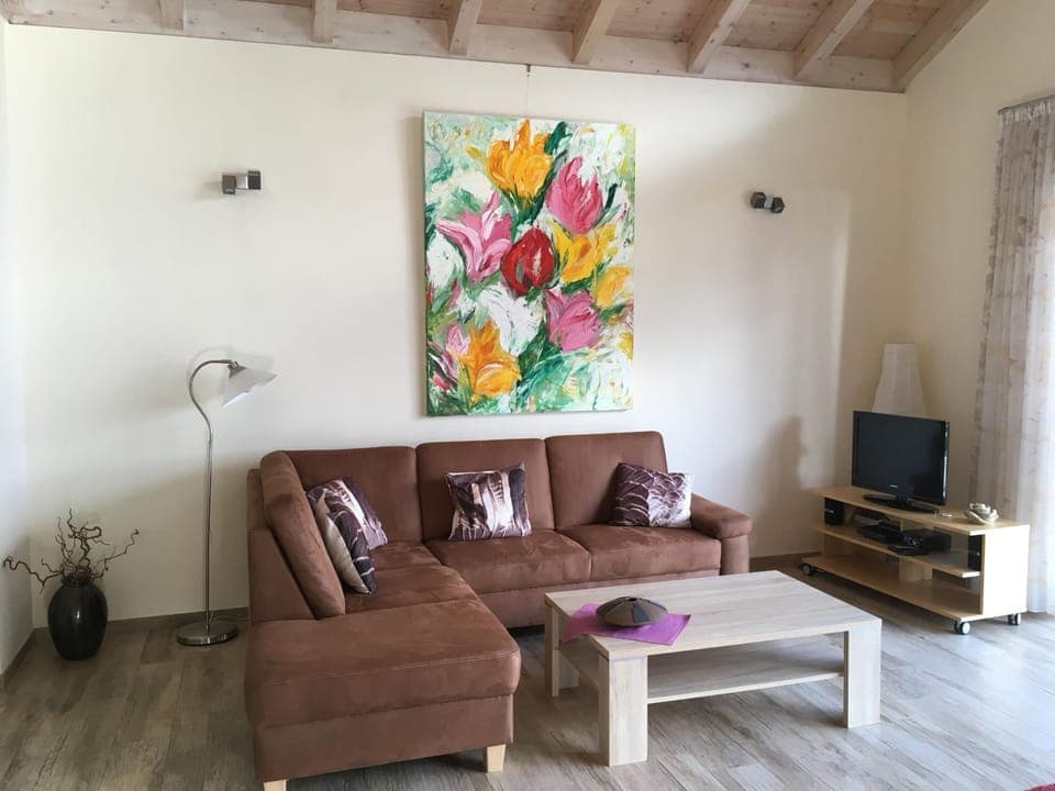 Living room, Photo of the whole room, Seating area