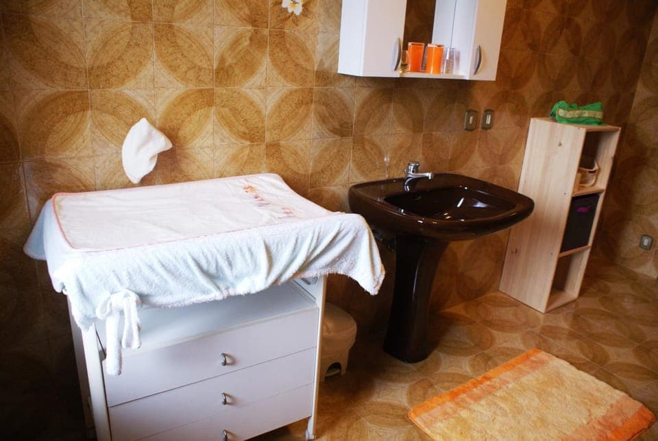 Bathroom, Area and facilities