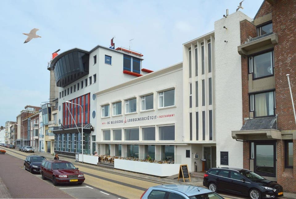 Property building, Street view