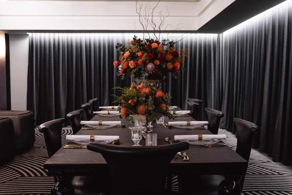 Business facilities, Dining area, Dinner