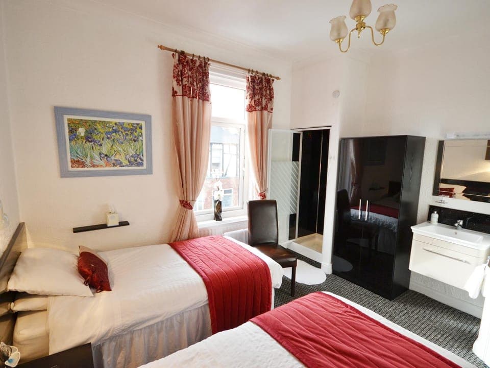 Shower, Bathroom, TV and multimedia, Coffee/tea facilities, Bedroom