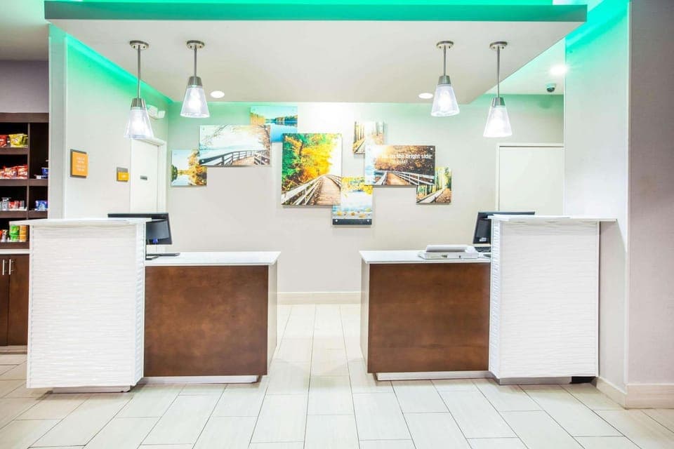Lobby or reception, On site