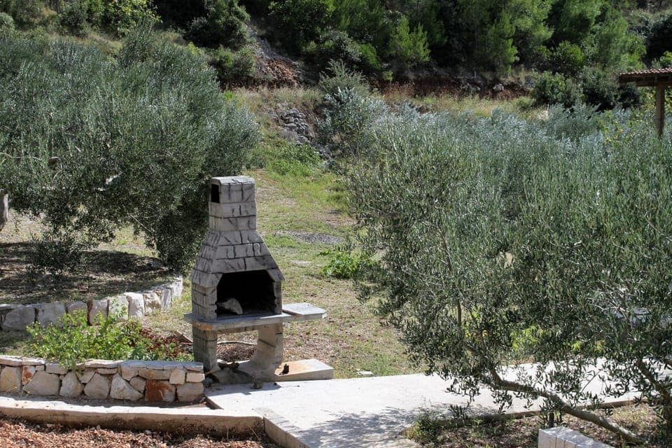 Location, children, Family