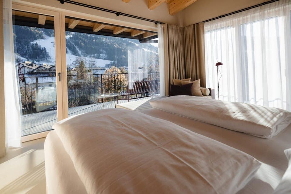 View (from property/room), Photo of the whole room