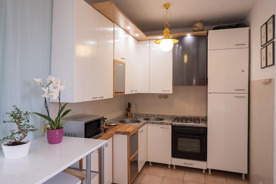 Kitchen or kitchenette