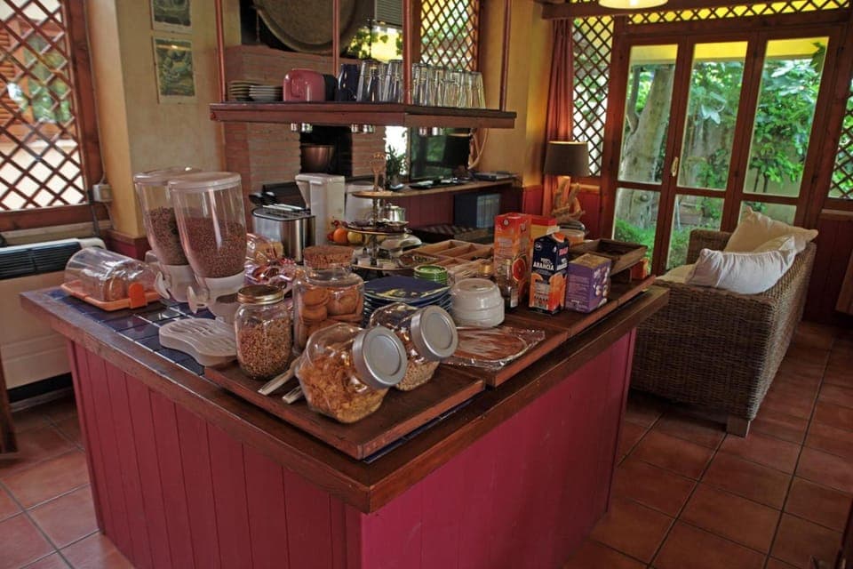 Garden, Floor plan, Text overlay, Garden view, Pool view, Continental breakfast, Buffet breakfast, Italian breakfast, English/Irish breakfast, American breakfast, Drinks